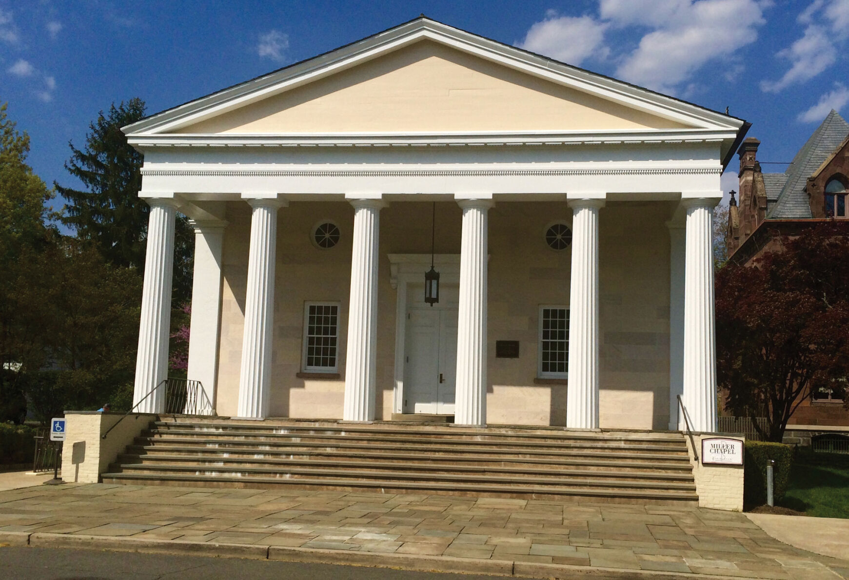 Miller_Chapel_(front).jpg